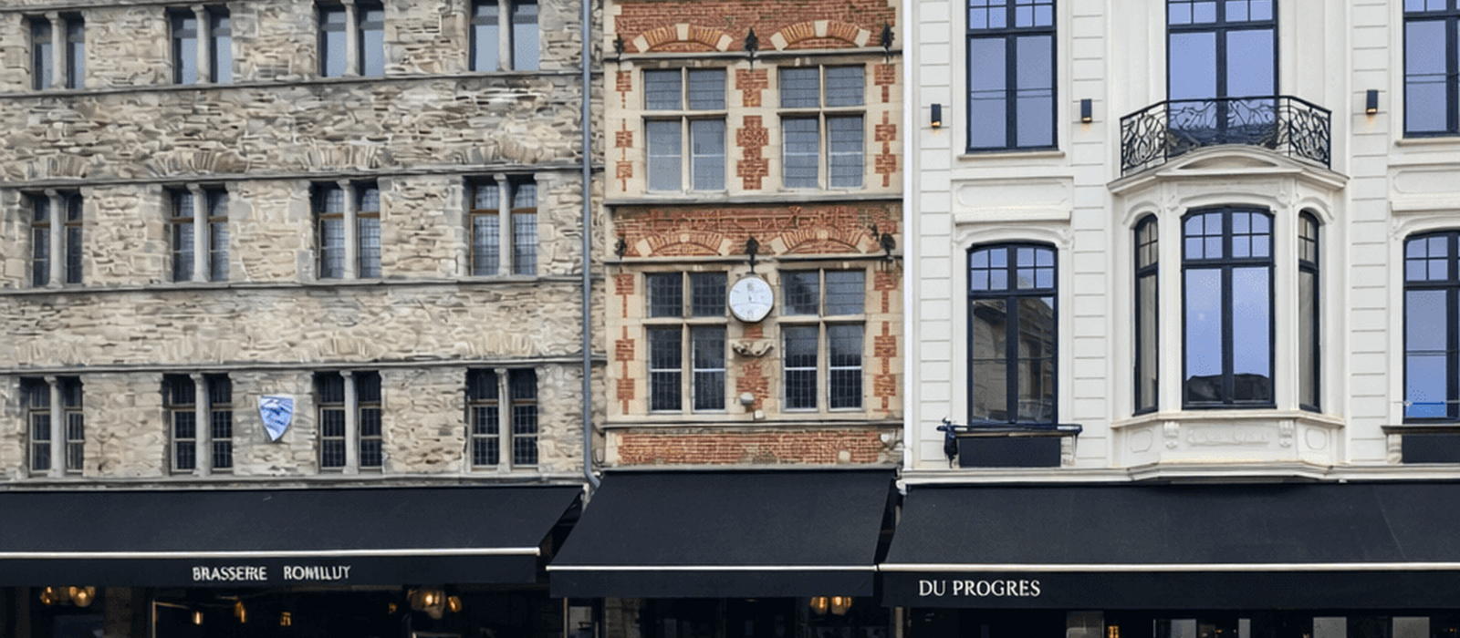 1774434151-Café in a European city square